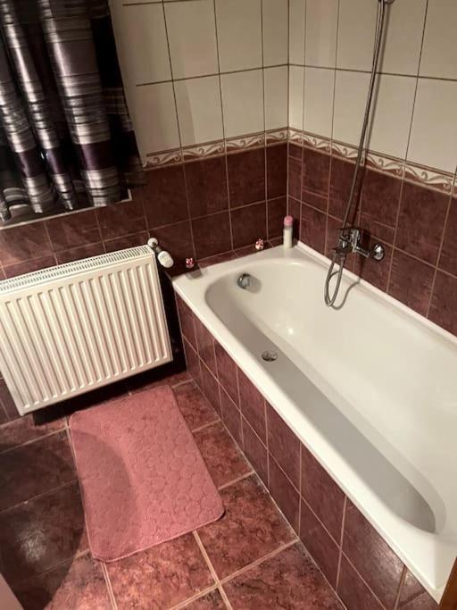 Laura Apartman Hajduszoboszlo Luaran gambar